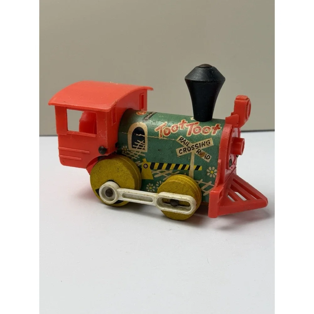 Fisher Price Toot Toot 643 Train 1964 Wooden Body Pull Toy No String *Read*